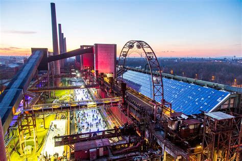  The Zollverein Coal Mine Industrial Complex: A Journey into the Heart of Ruhr Valley's Industrial Past!