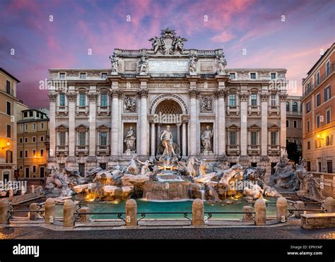 Fontana di Trevi, en ikonisk fontän med magiska önskemål och kolossal marmorprakt!