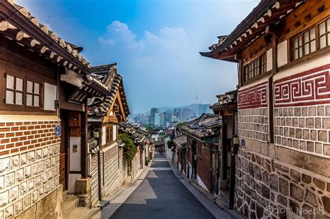 Namsan Hanok Village: Traditionell koreansk arkitektur möter moderna bekvämligheter!